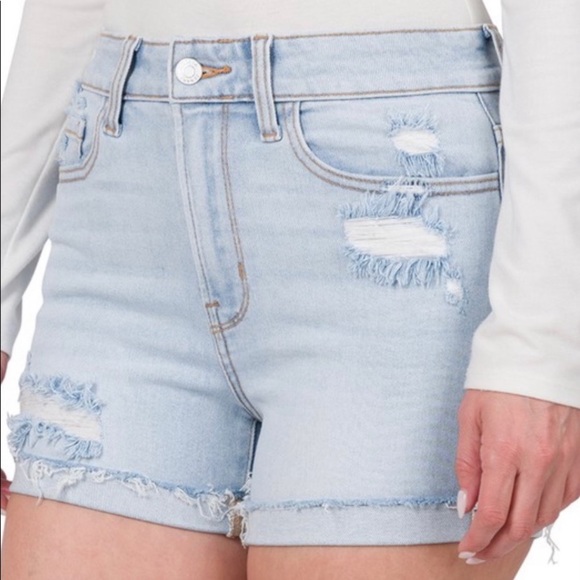 Zenana Outfitters Pants - NWT Distressed cuffed raw hem denim shorts Medium